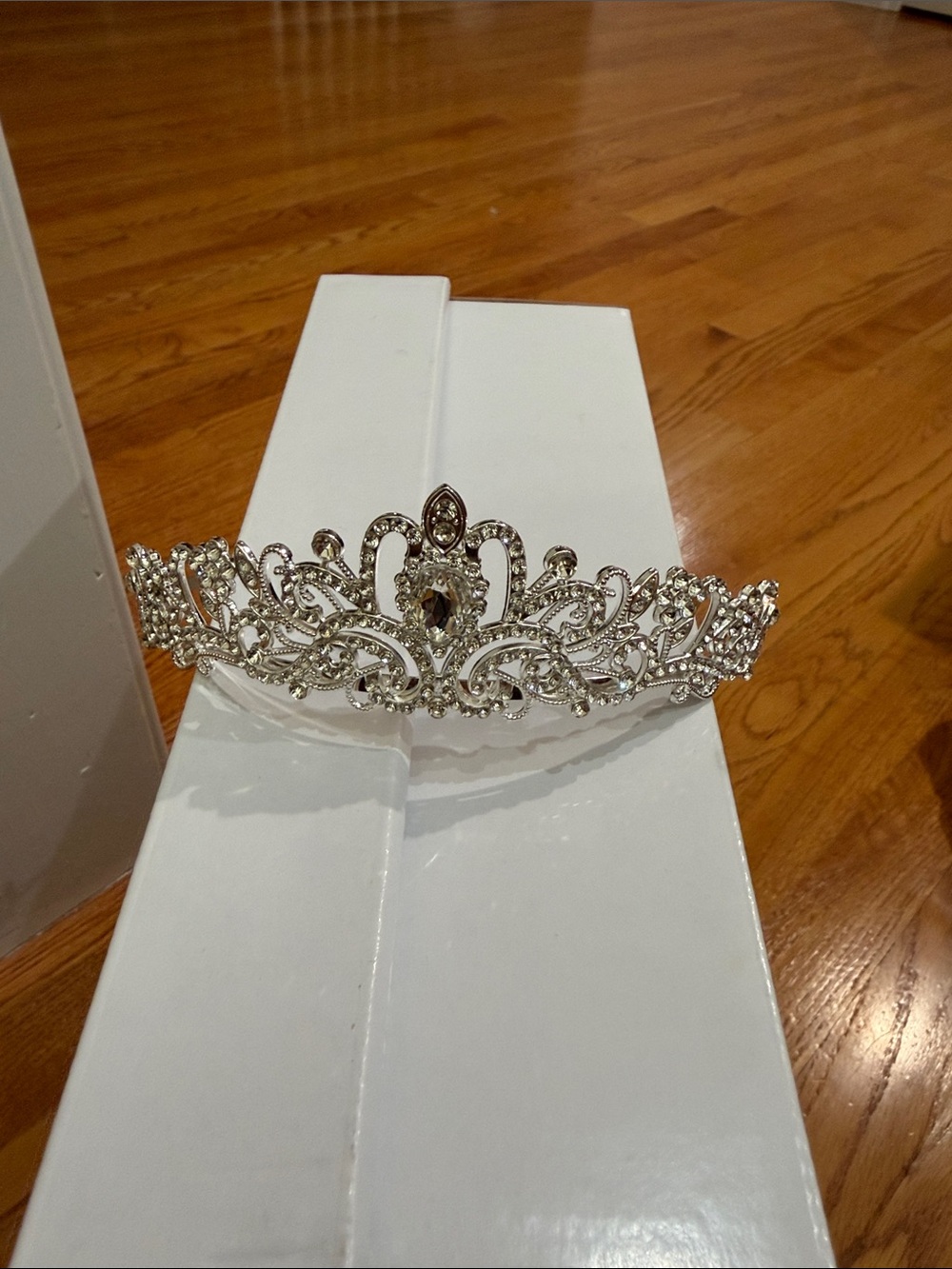 Silver Rhinestone Tiara Crown - Women's Crystal Headpiece